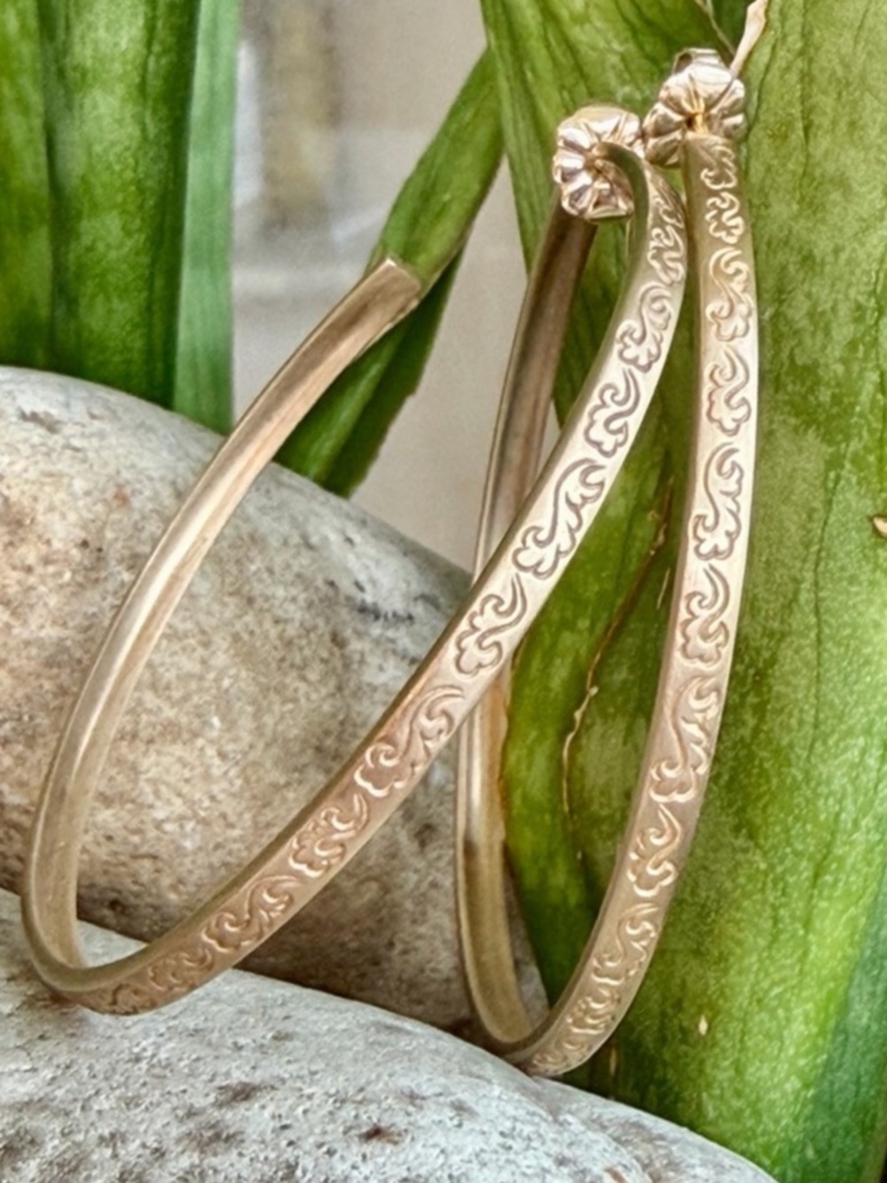 Me and Ro 10 karat gold hoop earrings